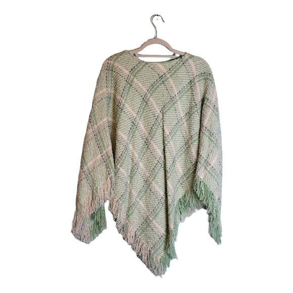 Boyne Valley Weavers Irish Wool Mint Green Plaid Fringe Poncho Shawl Sweater - Picture 2 of 7